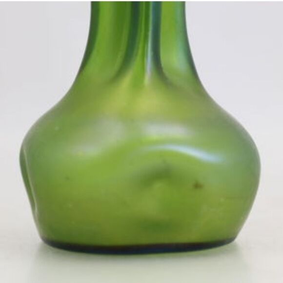 Antique Loetz Austrian Green Art  Glass Unique Deco 20s Vase 6.6 Inch - Picture 9 of 12